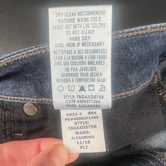 Joe’s Jeans Mid Rise Skinny Ankle Jeans With Raw Frayed Hem Dark Wash Size 26 - Picture 7 of 9